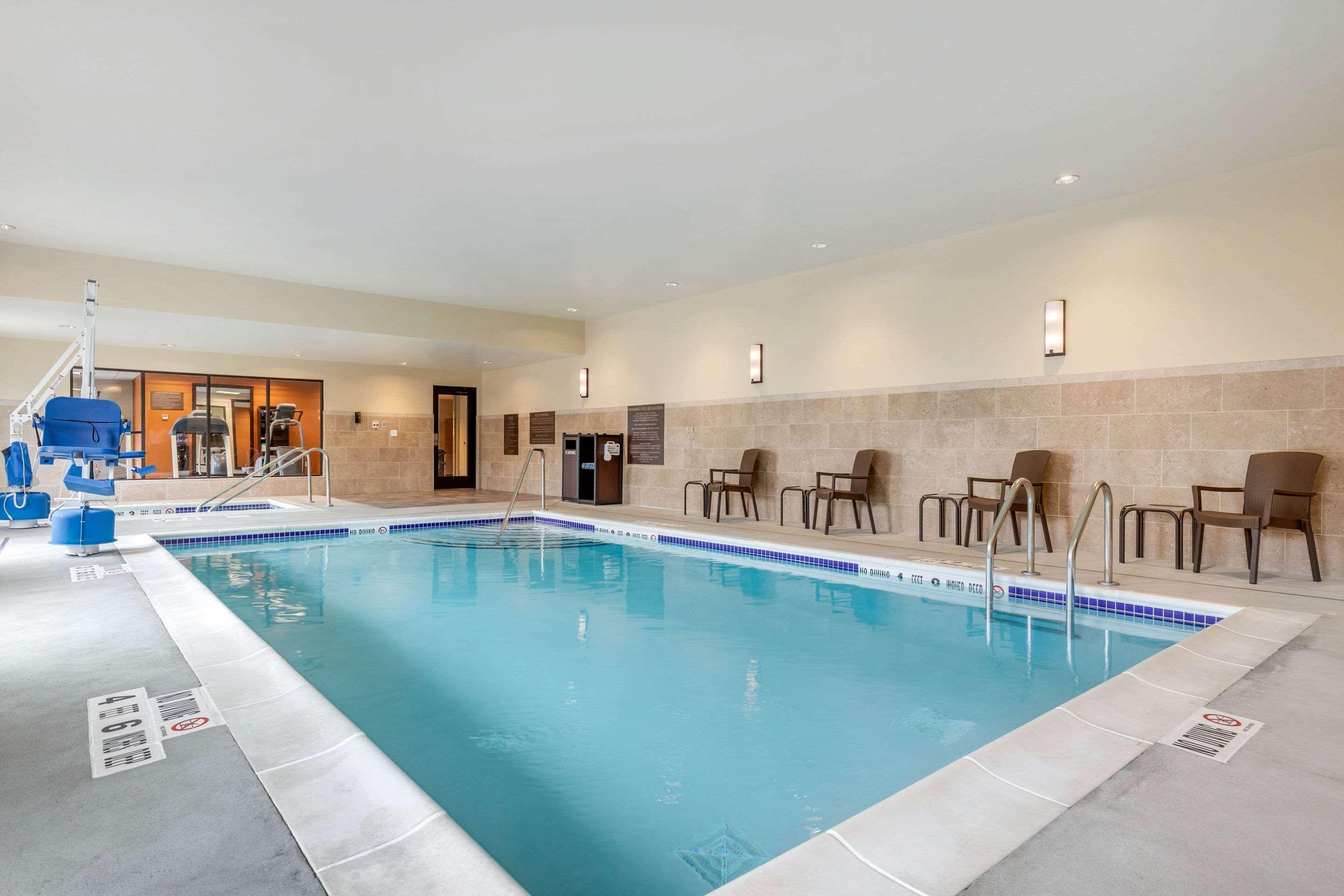 Comfort Inn & Suites Schenectady - Scotia Luaran gambar